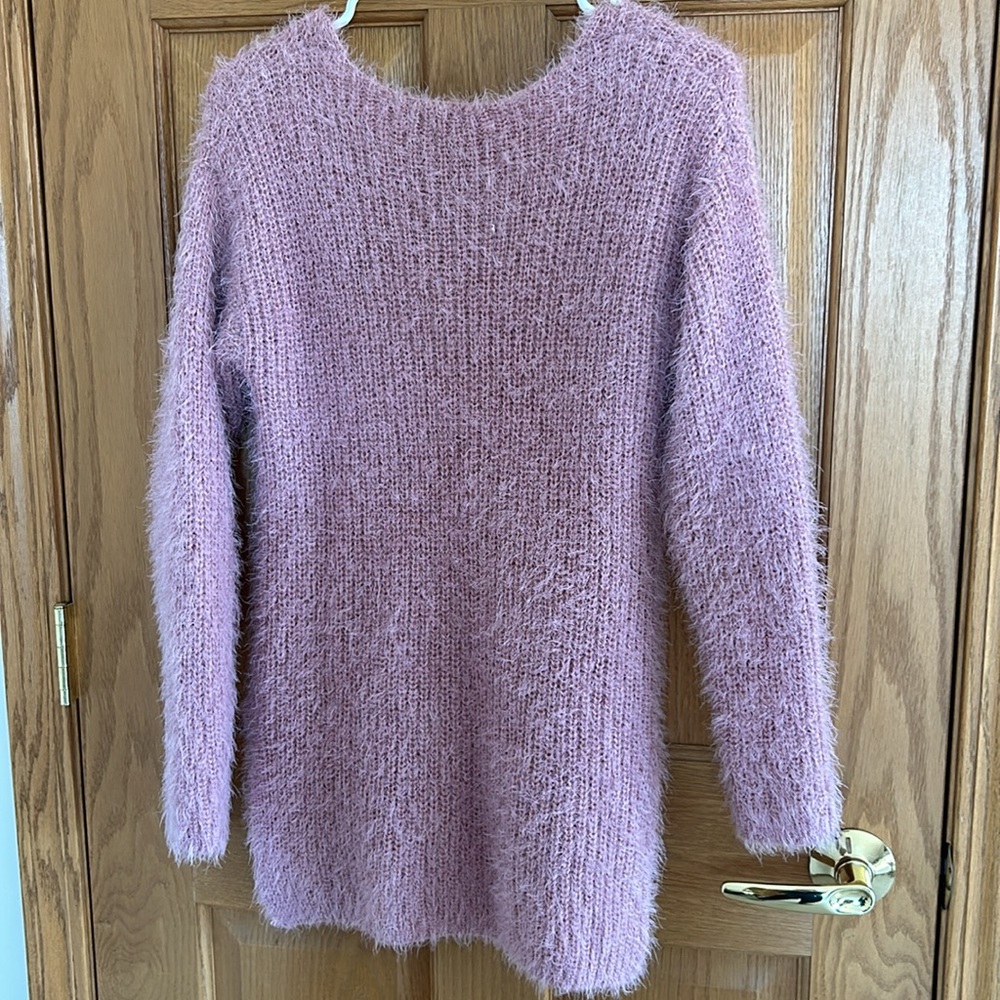 Fuzzy Sweater - Picture 4 of 5